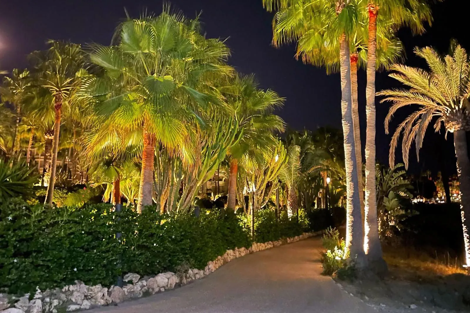 Luxury Penthouse Alcazaba Lagoon 521 Ehhouse Estepona 0*,  İspanya
